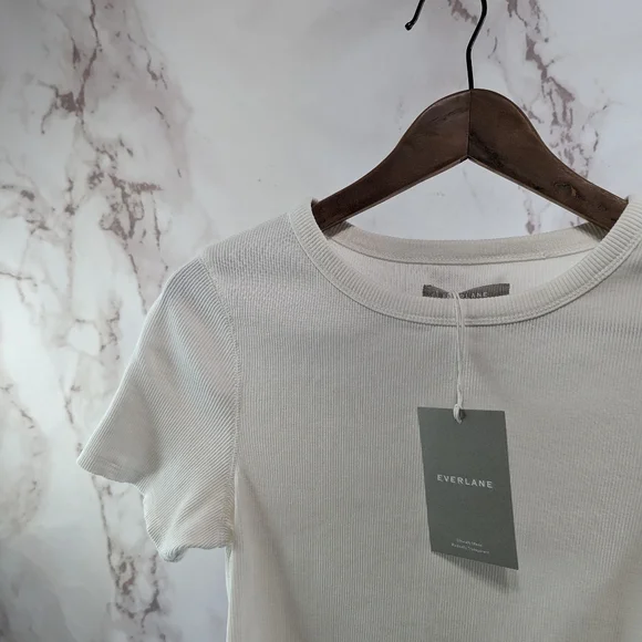 Everlane White Short Sleeve Tee - Picture 3 of 12